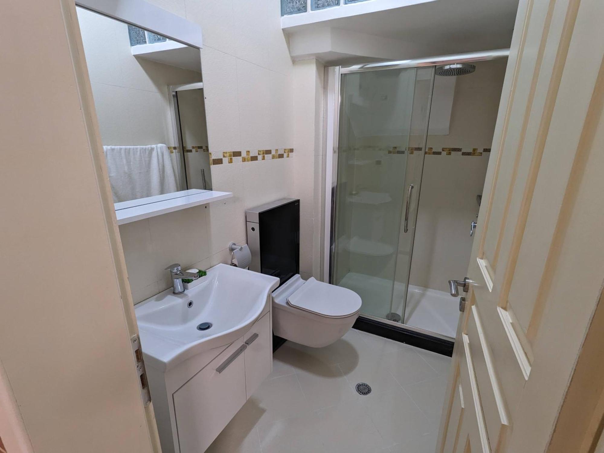 9-2b Apartament *